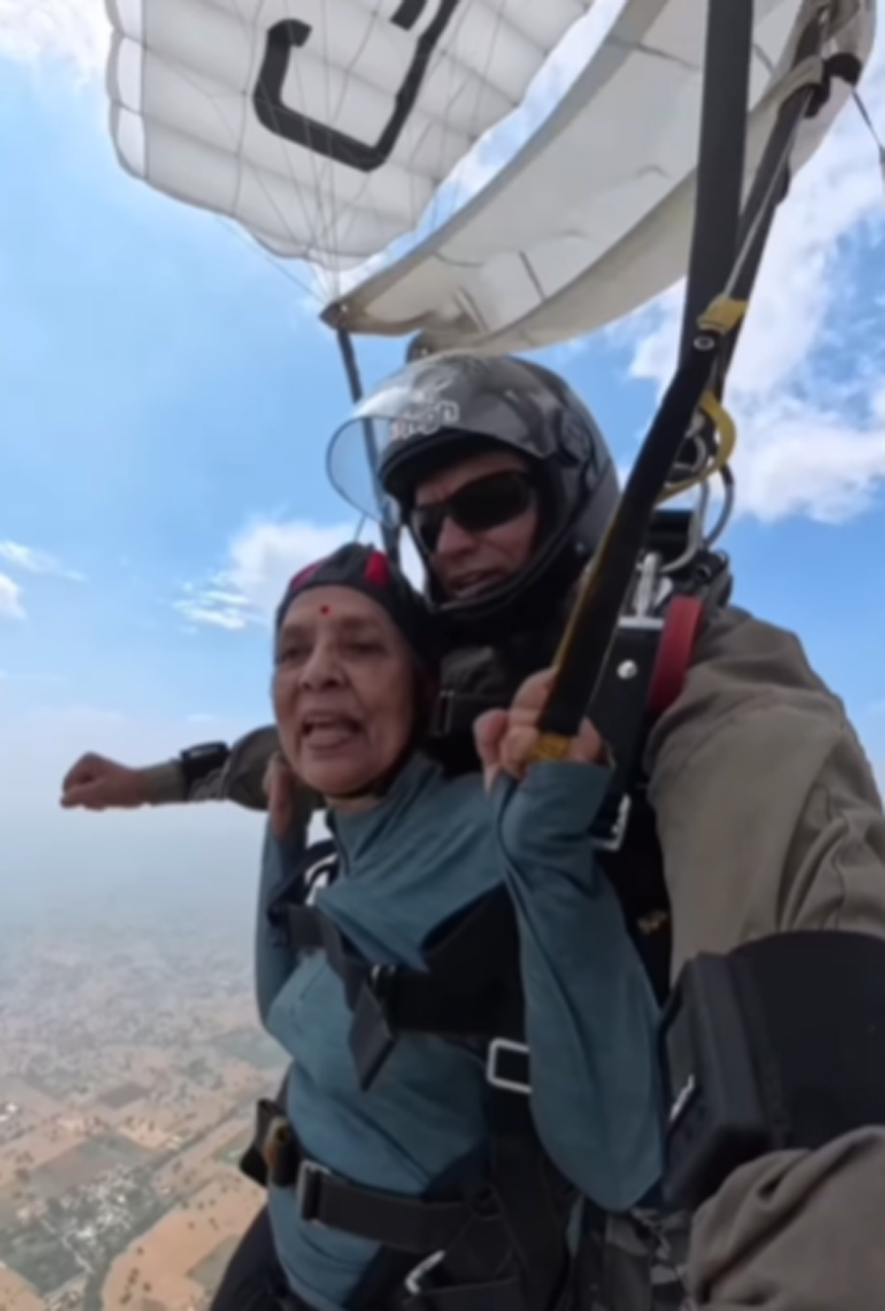 Dr Shraddha Chauhan's Skydiving Experience